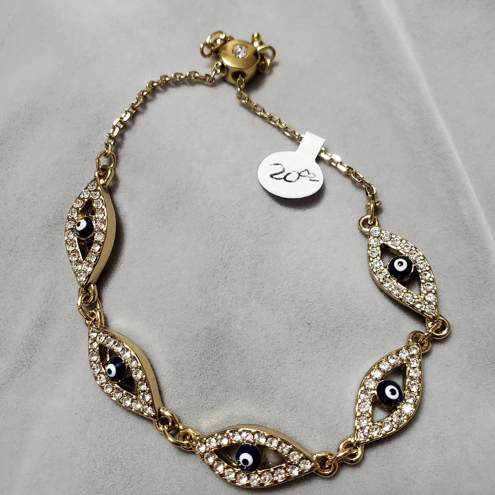 Jewelry - Picture 15 of 15